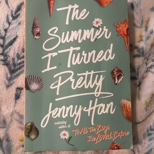 The Summer I Turned Pretty by Jenny Han - Green Cover